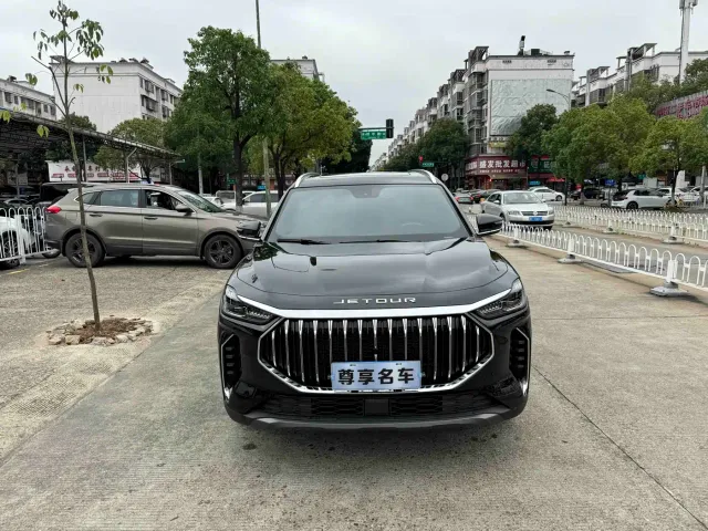 Jetour X70 Plus — Фото автомобиля 2