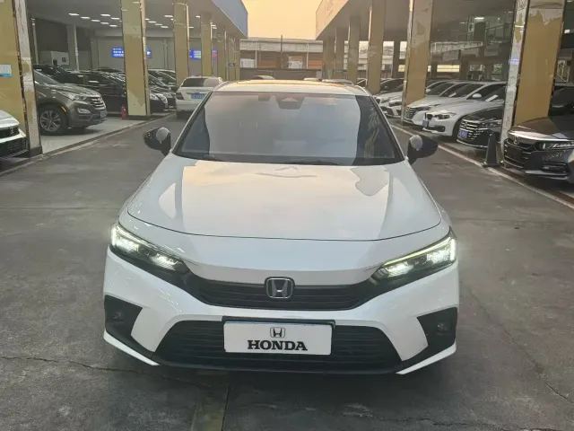Honda Civic — Фото автомобиля 2
