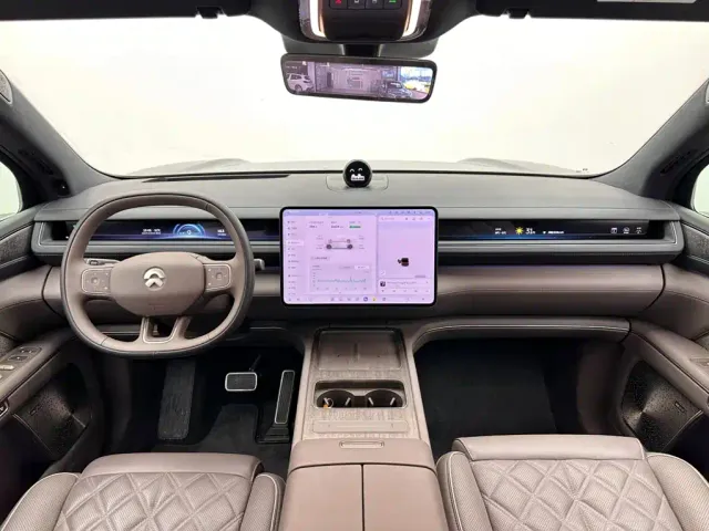 Nio ES8 — Фото автомобиля 10