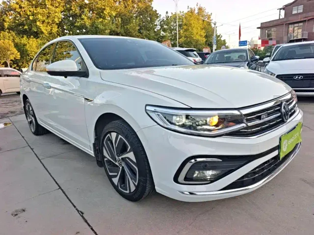 Volkswagen Bora — Фото автомобиля 3