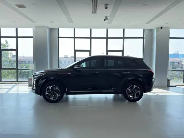 Hongqi HS3 — Фото автомобиля 3