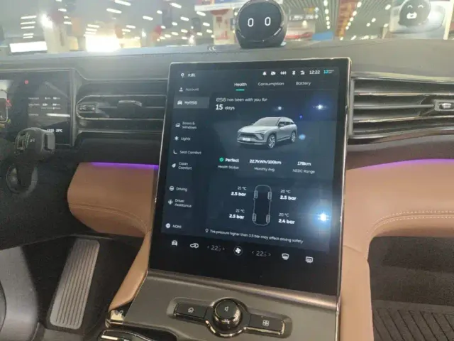 Nio ES6 — Фото автомобиля 12