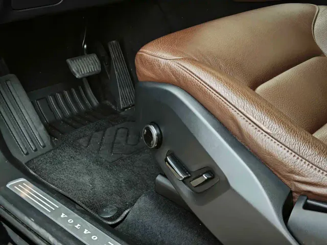 Volvo XC90 — Фото автомобиля 14