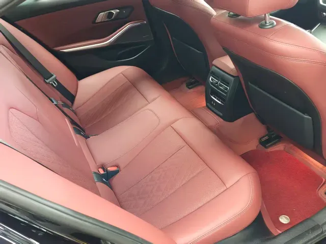 BMW 3 Series — Фото автомобиля 5