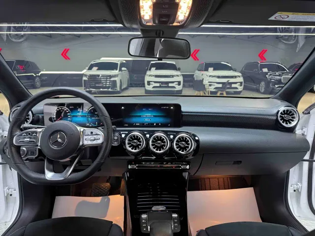 Mercedes-Benz A-Class — Фото автомобиля 12