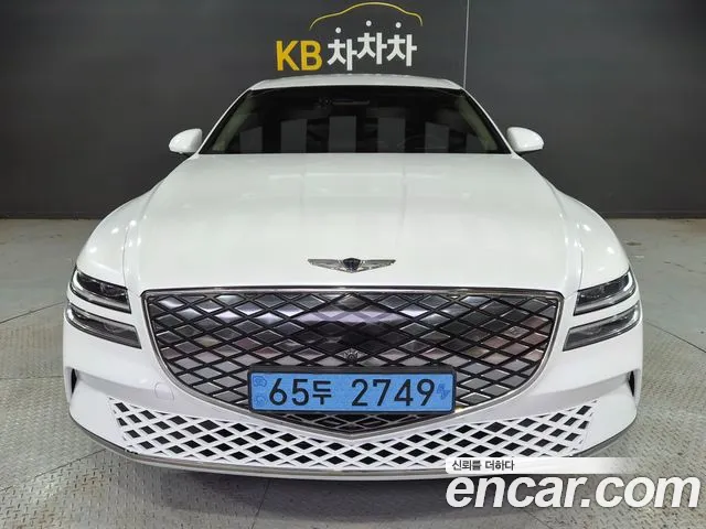 Фотография автомобиля — Genesis G80 RG3