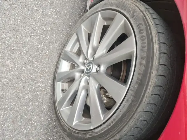 Mazda Axela — Фото автомобиля 25
