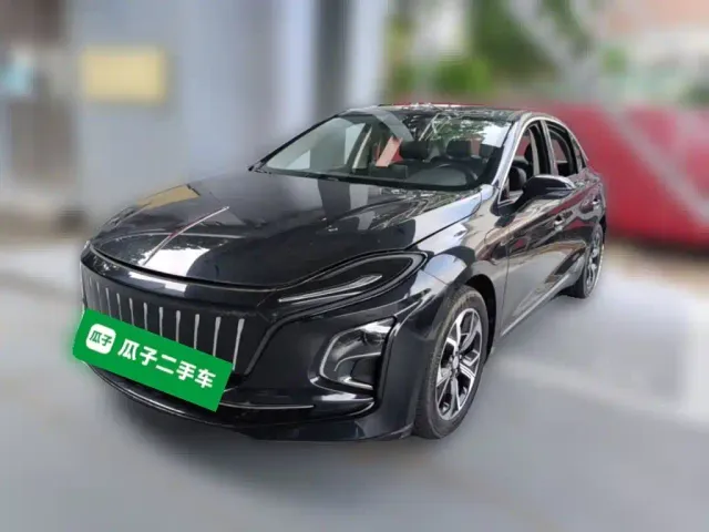 Фотография автомобиля — Hongqi E-QM5