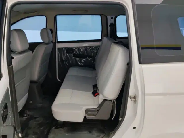 Wuling Hongguang — Фото автомобиля 11