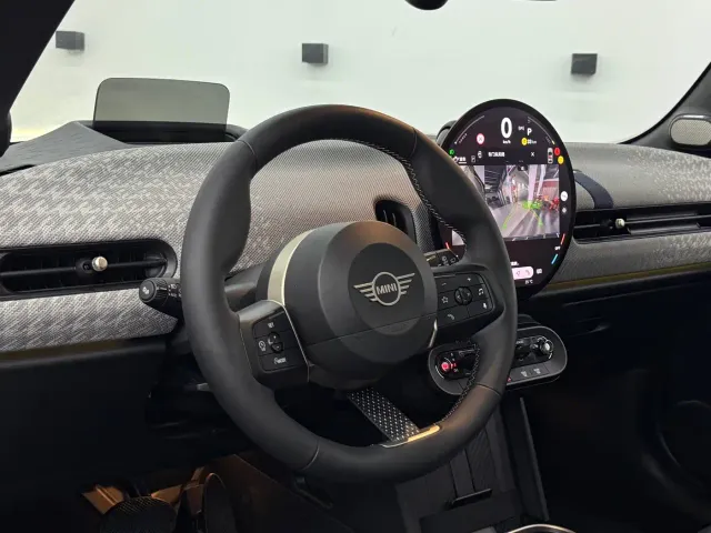 MINI Hatch — Фото автомобиля 11