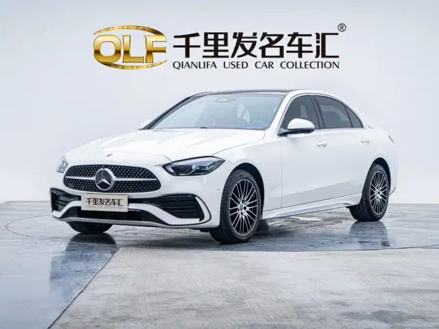 Фотография автомобиля — Mercedes-Benz C-Class