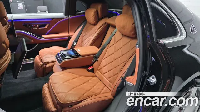Mercedes-Benz S-Class — Фото автомобиля 10