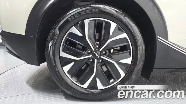 Kia EV6 Long Range — Фото автомобиля 16