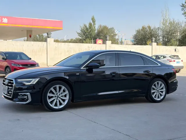 Audi A6L — Фото автомобиля 2