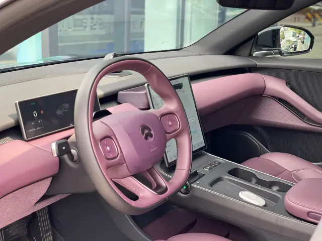 Nio ET5 Touring — Фото автомобиля 12