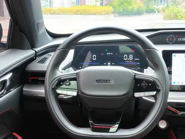 Changan Z6 — Фото автомобиля 29