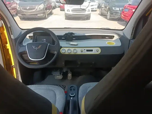 Wuling Hongguang Mini EV — Фото автомобиля 9