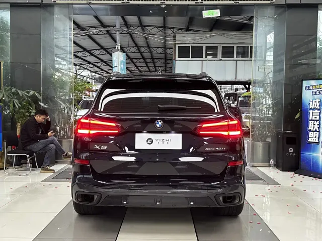 BMW X5 — Фото автомобиля 4