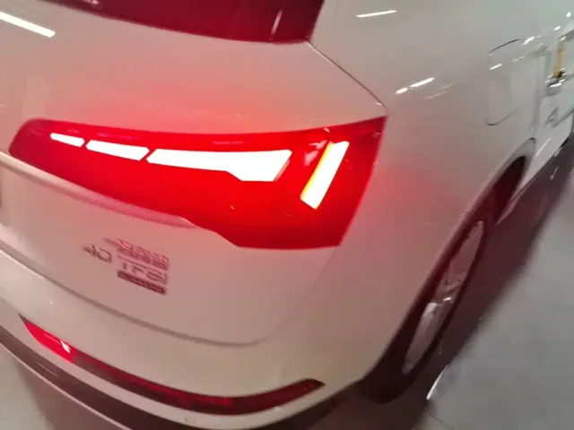 Audi Q5L — Фото автомобиля 7