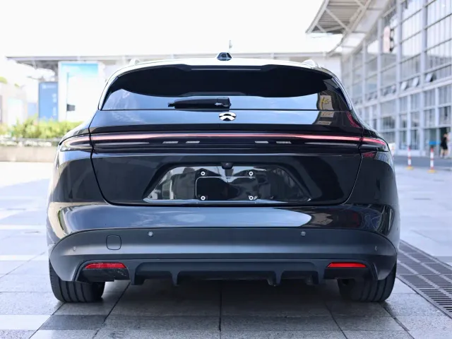 Nio ET5 Touring — Фото автомобиля 6