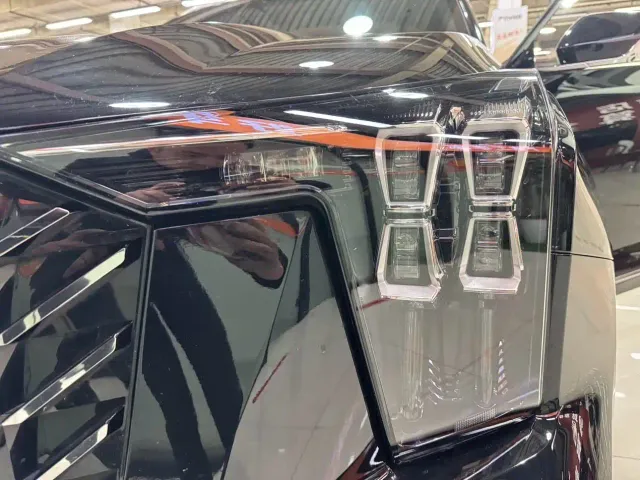 GAC Trumpchi GS8 — Фото автомобиля 19