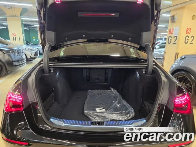 Mercedes-Benz S-Class — Фото автомобиля 6