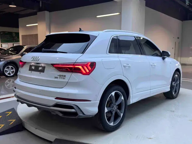 Audi Q3 — Фото автомобиля 6