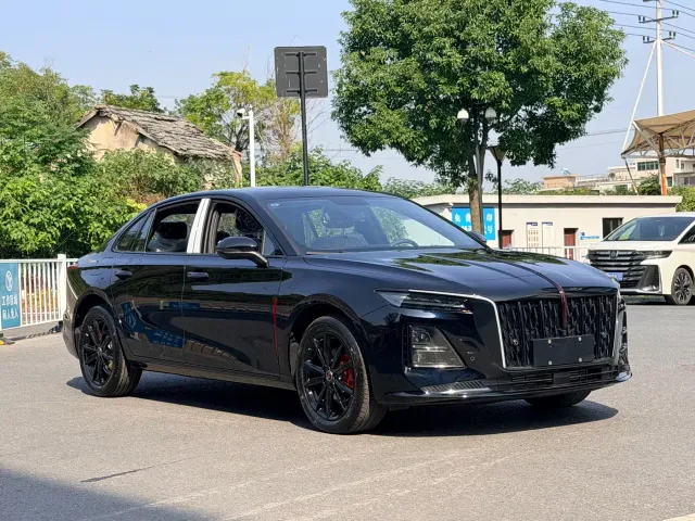 Hongqi H5 — Фото автомобиля 3