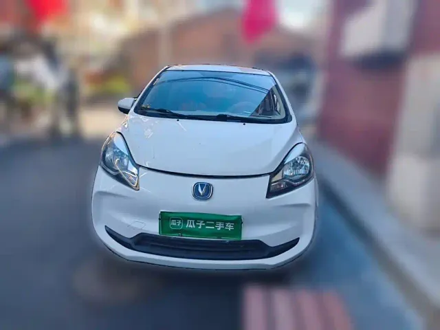 Changan Benben E-Star — Фото автомобиля 2