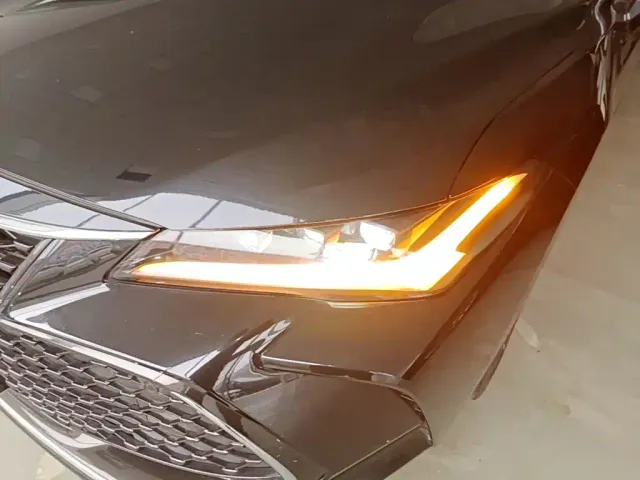 Toyota Avalon — Фото автомобиля 23