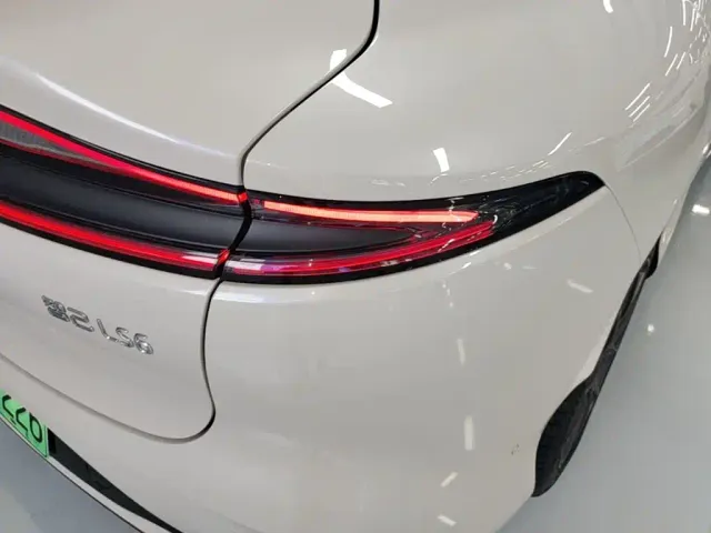 IM Motors LS6 — Фото автомобиля 7