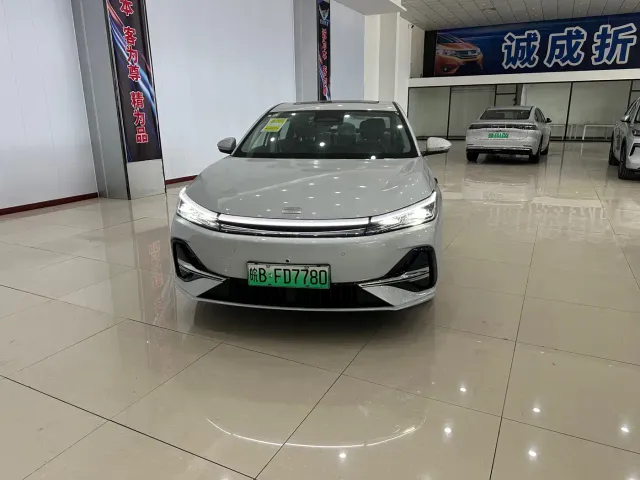 Фотография автомобиля — Geely Galaxy A7