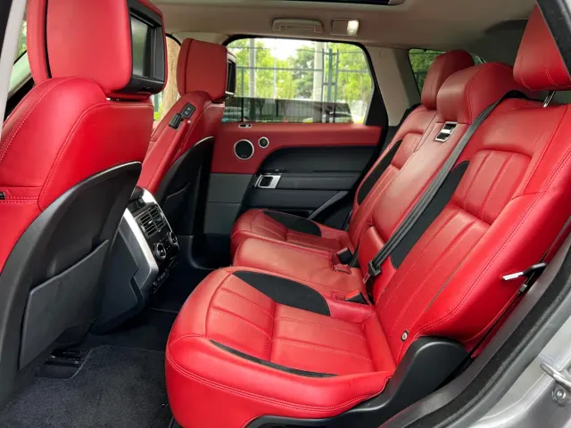 Land Rover Range Rover Sport — Фото автомобиля 14