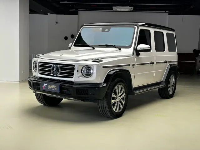 Фотография автомобиля — Mercedes-Benz G-Class
