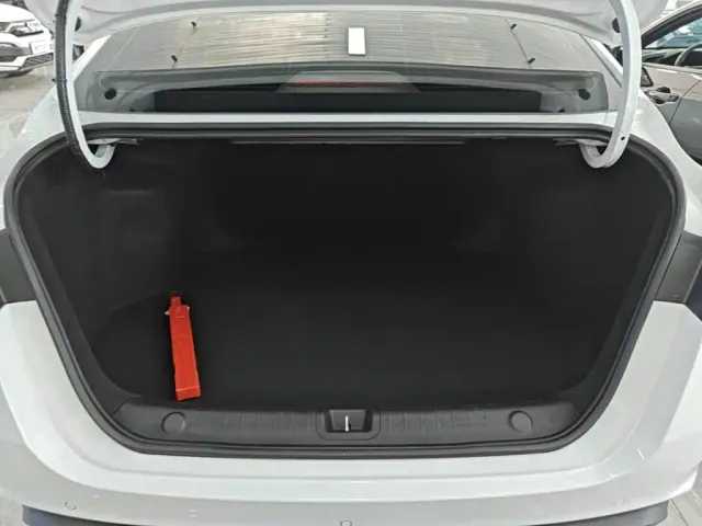 Geely Binrui — Фото автомобиля 18