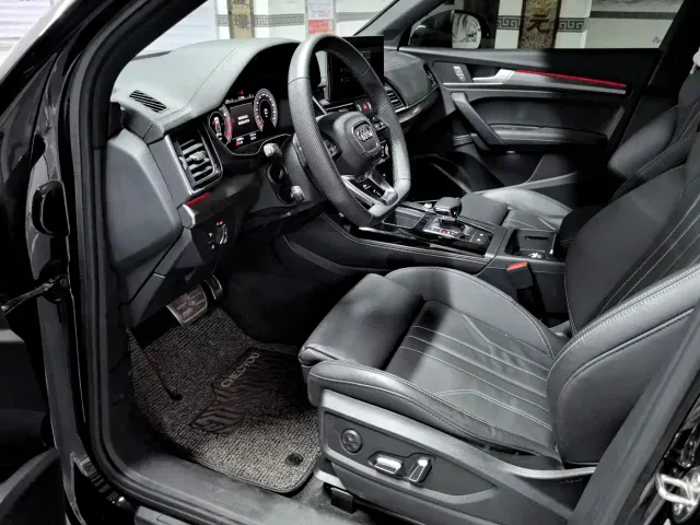 Audi Q5L — Фото автомобиля 23