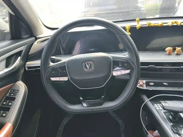 Changan Eado — Фото автомобиля 2