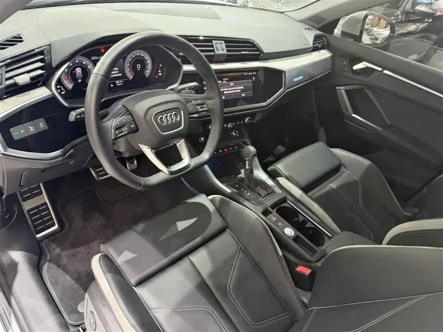 Audi Q3 — Фото автомобиля 11