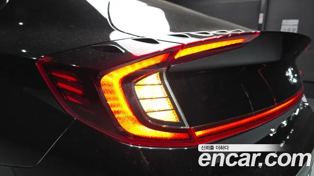 Hyundai Sonata Sonata (DN8) 2.0 LPG(Для проката) — Фото автомобиля 23
