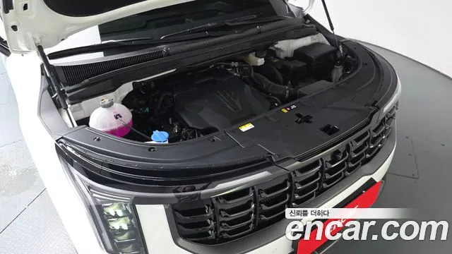 Kia Canival Новый Carnival 4 поколение Бензин 7 мест X Line — Фото автомобиля 4