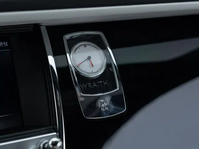 Rolls-Royce Wraith — Фото автомобиля 15