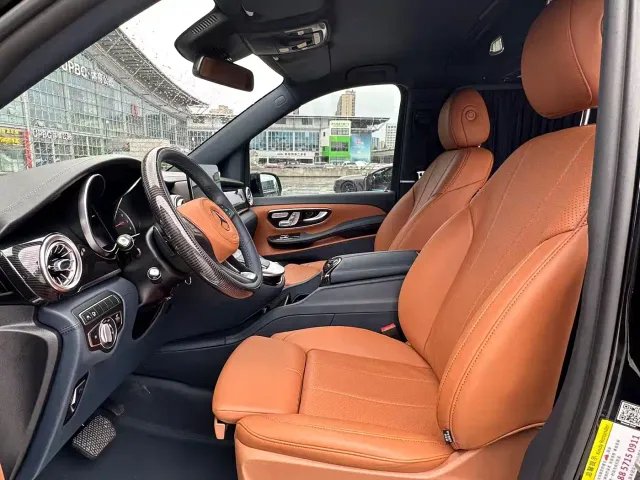 Mercedes-Benz V-Class — Фото автомобиля 12