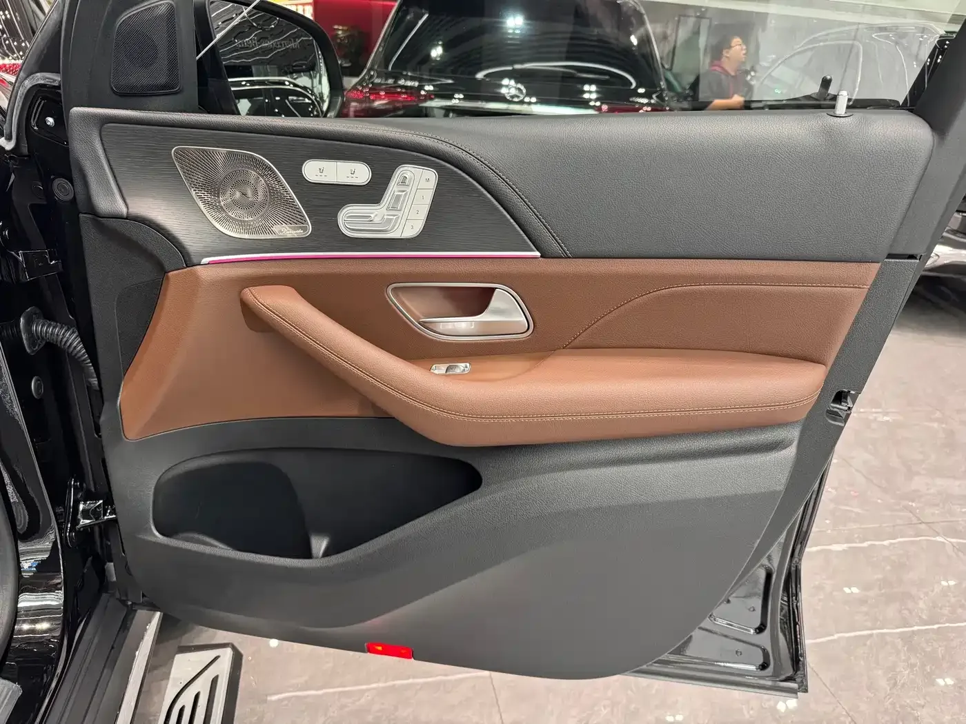 Mercedes-Benz Mercedes-Benz GLS 2024 GLS 450 4MATIC Fashion Edition — Фото автомобиля 18