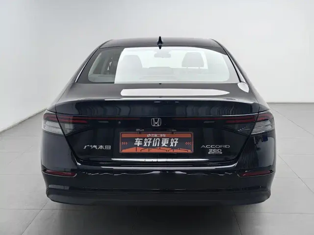 Honda Accord — Фото автомобиля 4