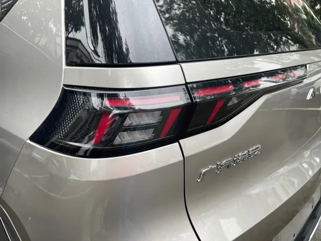 GAC Aion Y — Фото автомобиля 10