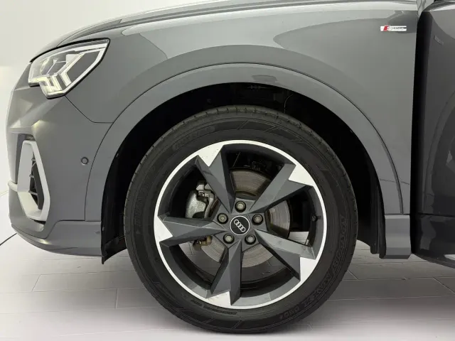 Audi Q3 — Фото автомобиля 21