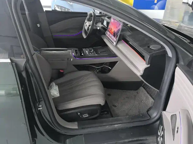 Geely Galaxy Xingyao 8 — Фото автомобиля 8