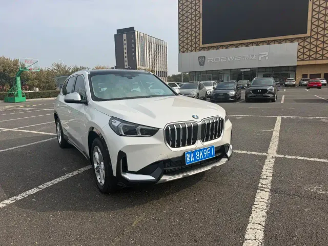 BMW X1 — Фото автомобиля 2