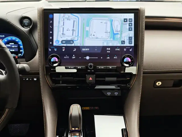 Toyota Vellfire — Фото автомобиля 15