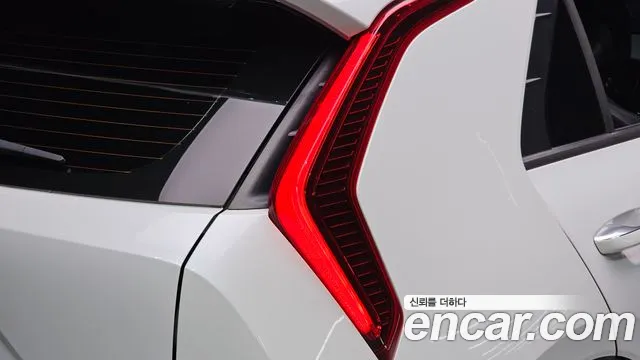 Kia Niro The All New — Фото автомобиля 8